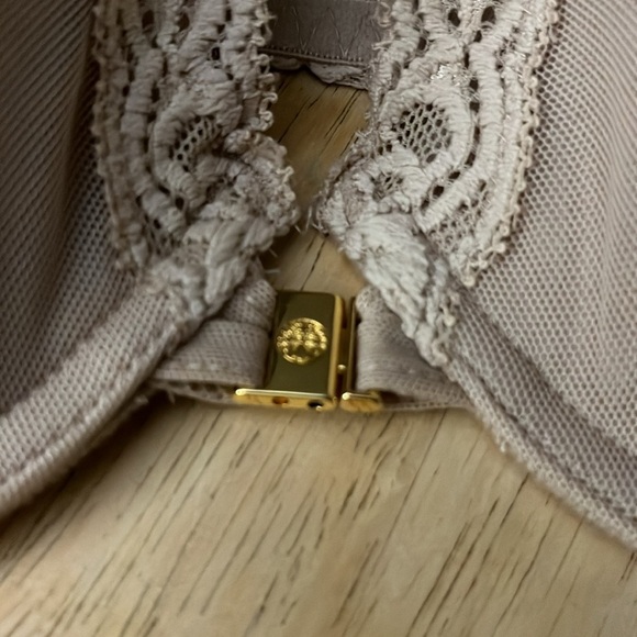 NWT Natori Tan Cafe and Cream Lace Trimmed Bra 36DD Front Closure - Picture 4 of 13